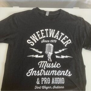 Sweetwater t shirt black sz small